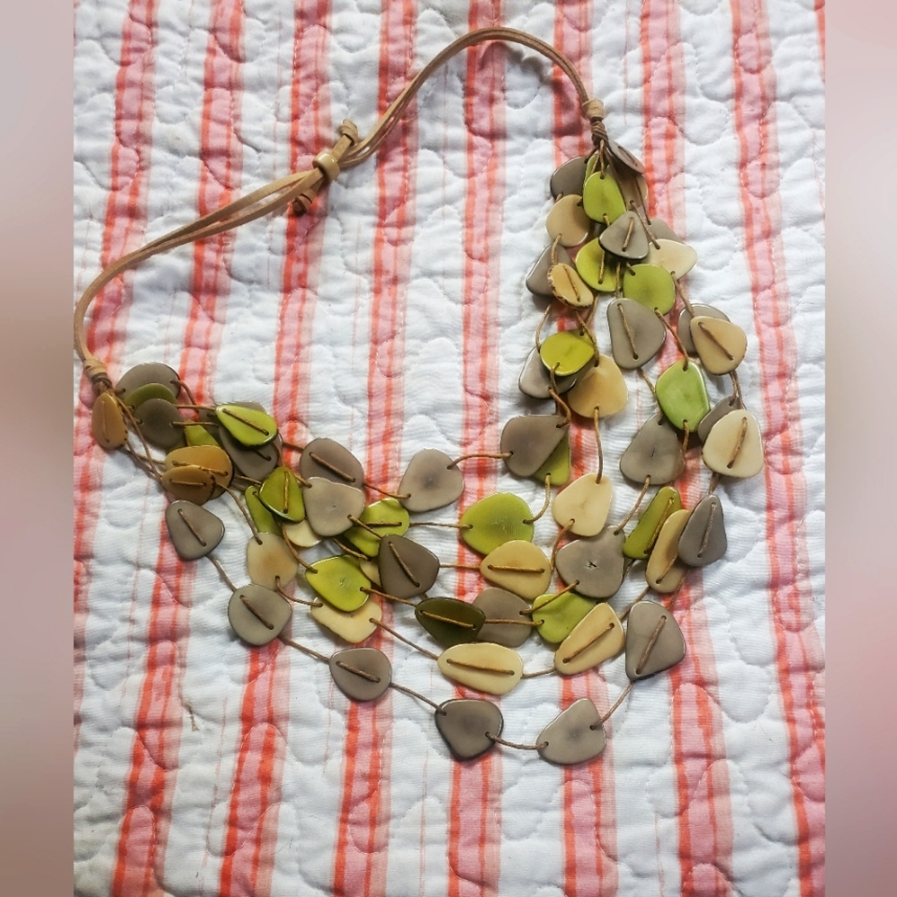 Women's Coconut shell Necklace